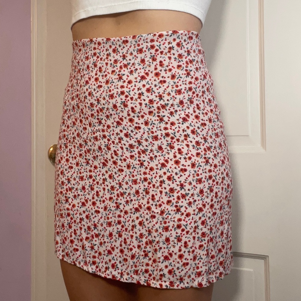 Brandy Melville Clare Floral Midi Skirt